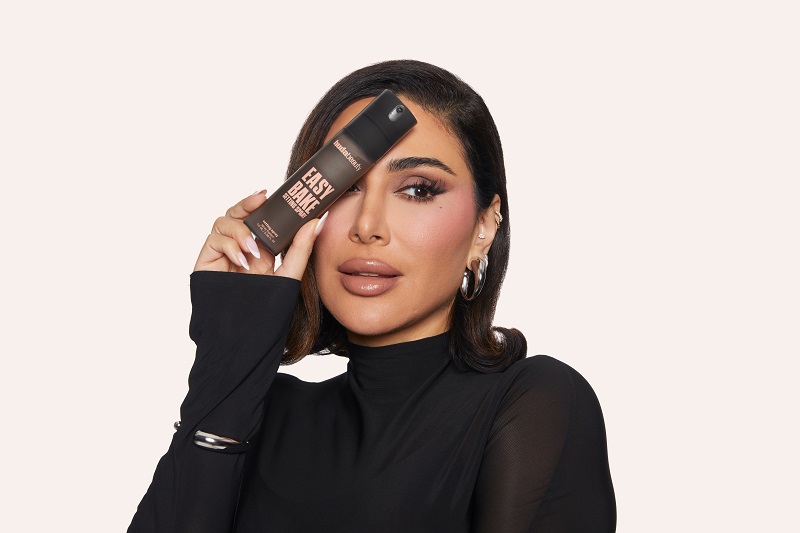 ล็อคผิวให้ดูเพอร์เฟ็คด้วย Huda Beauty Easy Bake Setting Spray