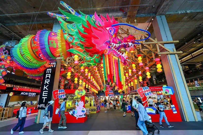 เอ็ม ดิสทริค ฉลองยิ่งใหญ่รับปีมะเมีย ปักหมุดแลนด์มาร์คตรุษจีนระดับโลก เนรมิตปรากฏการณ์ “EM DISTRICT: THE GRAND CELEBRATION OF PROSPERITY CHINESE NEW YEAR 2026” ดึงดูดทราฟฟิกด้วย World Performance และอภิมหาโปรโมชั่นแห่งปี