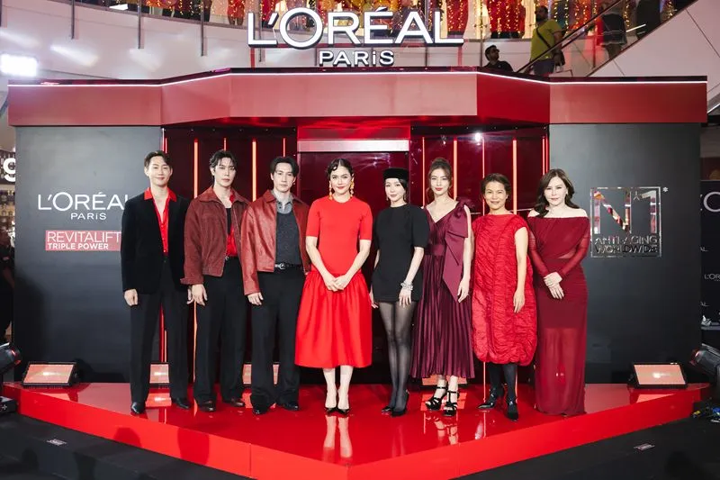 “ชมพู่ อารยา” ออร่าไอคอนแห่งความงาม ร่วมเปิดตัว L’Oréal Paris Revitalift Triple-Power สกินแคร์ Anti-Aging ใหม่ล่าสุด