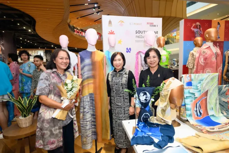 กระทรวงวัฒนธรรม ร่วมกับ ไอคอนสยาม และไอคอนคราฟต์ จัด Fashion Show Live “SOUTHWEAR relive 2026” ต่อยอดทุนวัฒนธรรมสู่แฟชั่นร่วมสมัย ยกระดับผู้ประกอบการผ้าไทยภาคใต้สู่ตลาดดิจิทัล
