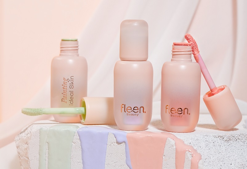Fleen Beauty’ โตแรง ยอดขายทะยานจ่อ ‘100 ล้าน’ ออม-สุชาร์ เร่งเครื่องพาแบรนด์โต ออกสินค้าใหม่-เพิ่มไซซ์-รุกรีเทลทั่วประเทศ ‘Fleen Skin Tint’ สร้างยอดขาย 10,000 ชิ้นในเดือนแรก